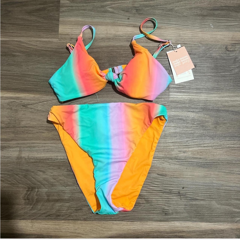 Dippin Daisy’s rainbow Swim Set size small